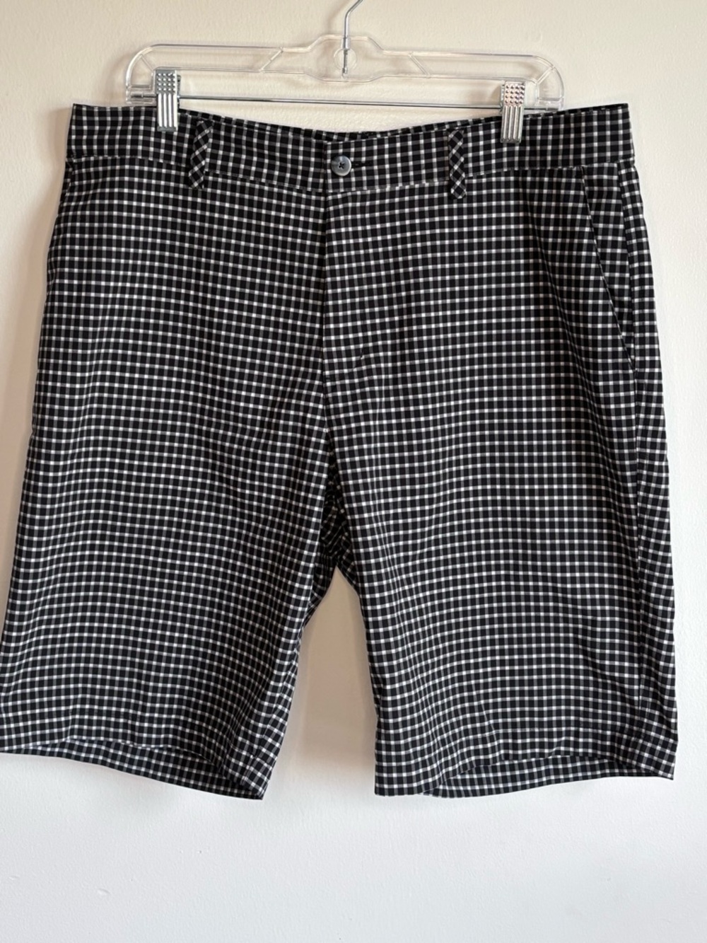 Men’s Adidas Black & White checkered Golf Shorts size 36